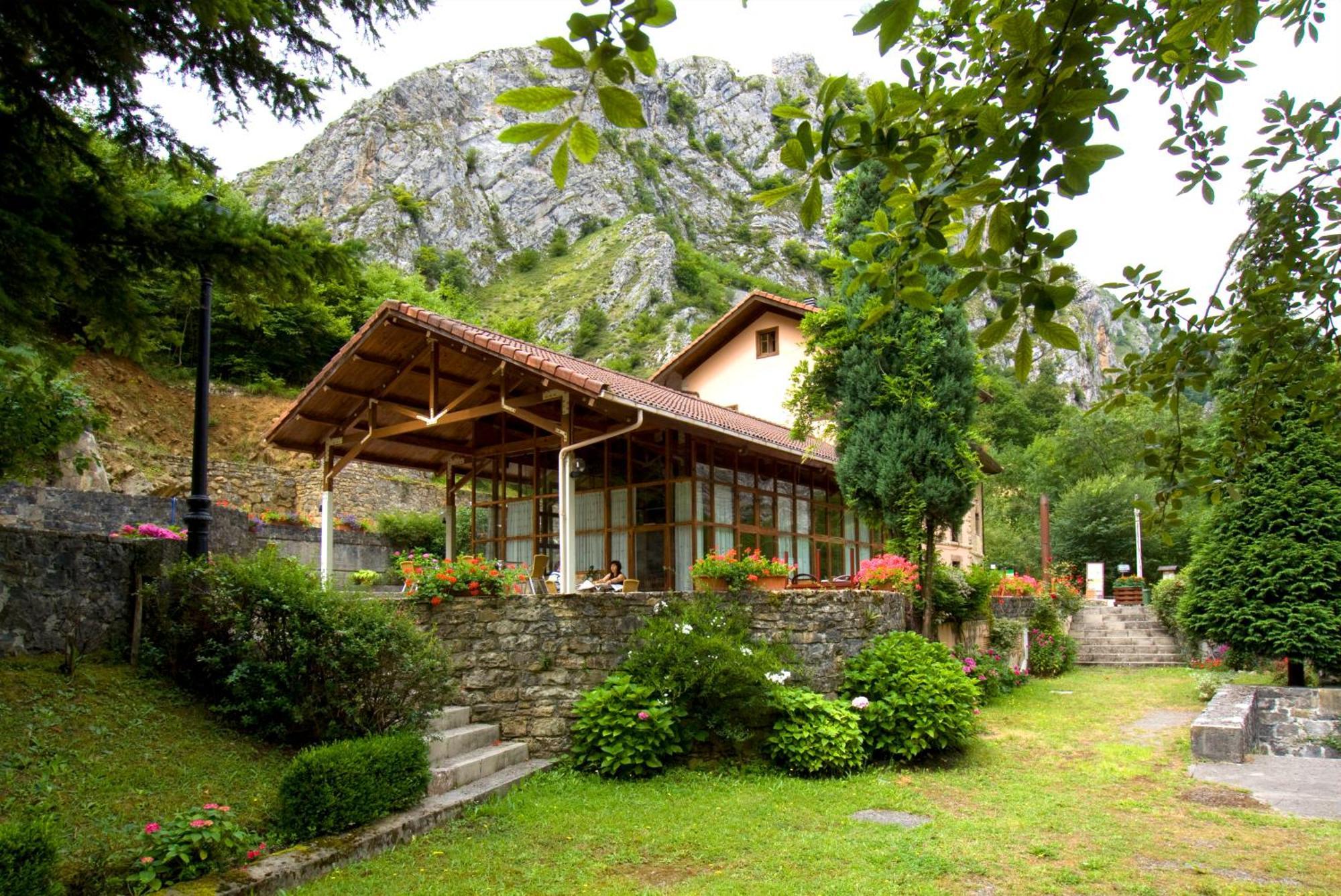 La Casona De Mestas Ponga Exterior photo